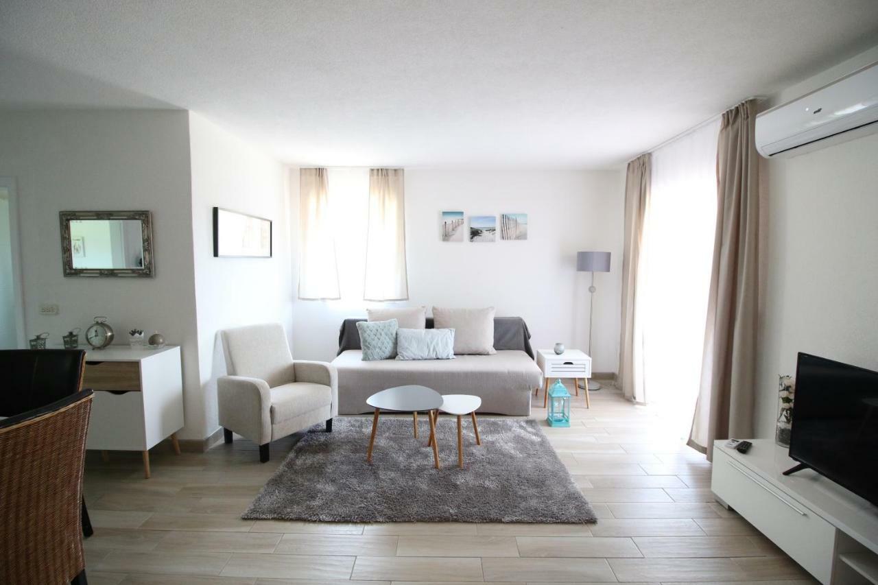 Apartments By Zec Kastav Eksteriør billede